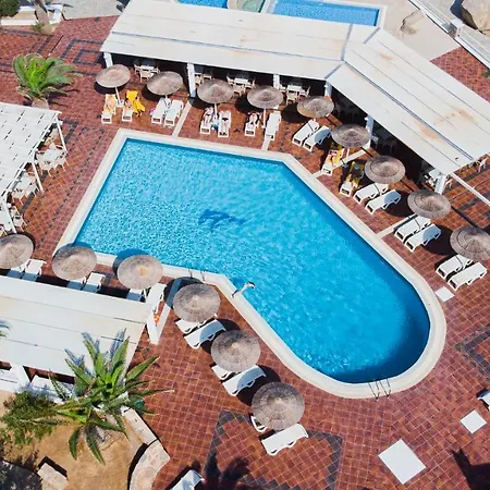 Otel Kavuras Village &