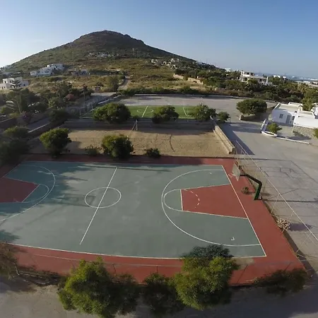 Kavuras Village & 4* Agios Prokopios (Naxos)