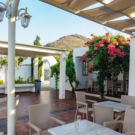 Kavuras Village & Agios Prokopios (Naxos)