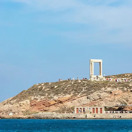 Kavuras Village & 4* Agios Prokopios (Naxos)