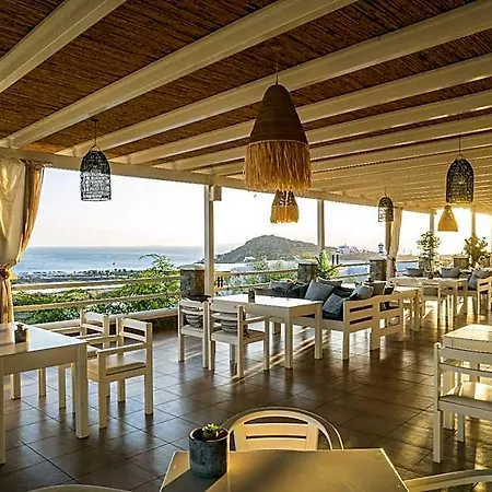 Kavuras Village & Hotel 4*